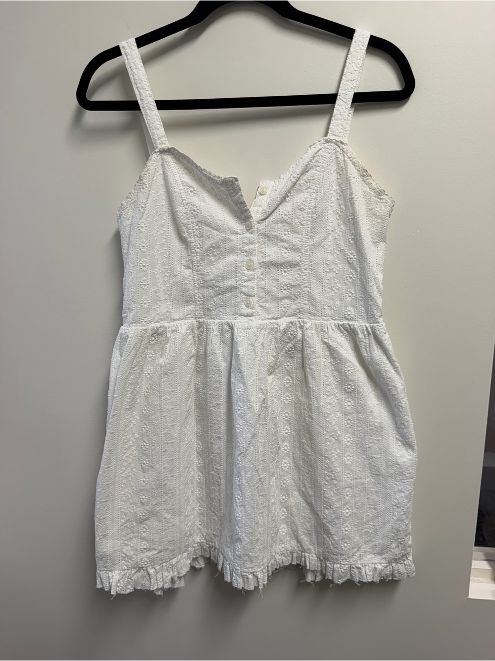Brandy Melville Women’s One Size White Floral Lace Cotton V-Neck Sundress